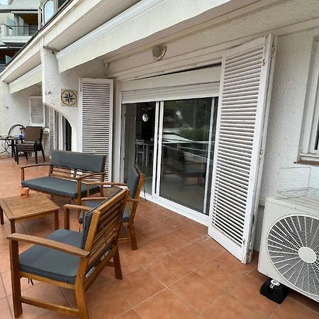 Precioso Apartamento Moderno En Primera Linea Del Mar Av-11 Roses Exterior photo